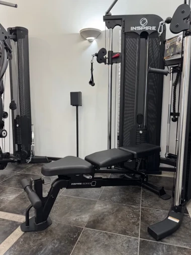 Универсальная скамья Inspire CENTR FID7.1