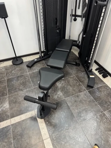 Универсальная скамья Inspire CENTR FID7.1