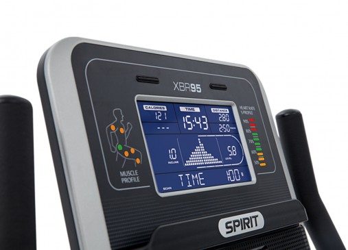 7.5 дюймовый ЖК-дисплей отображает основные параметры тренировки, что облегчит Вам восприятие данных в ходе упражнения 7.5 дюймовый ЖК-дисплей отображает основные параметры тренировки, что облегчит Вам восприятие данных в ходе упражнения